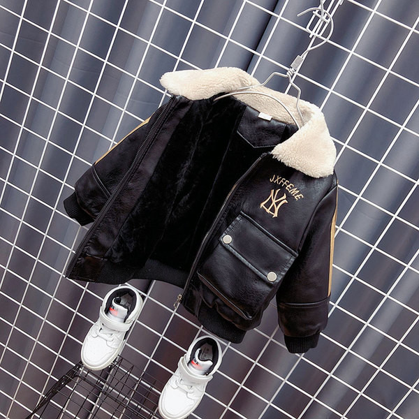 Moderna dječja kožna jakna s vezom i paperjem