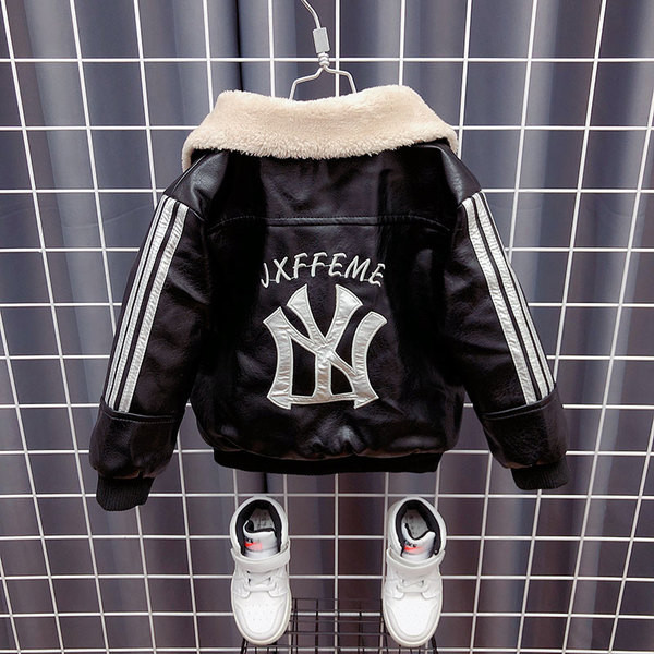 Moderna dječja kožna jakna s vezom i paperjem