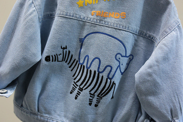 Laste jope poistele ja tüdrukutele teksast, aplikatsiooniga seljal