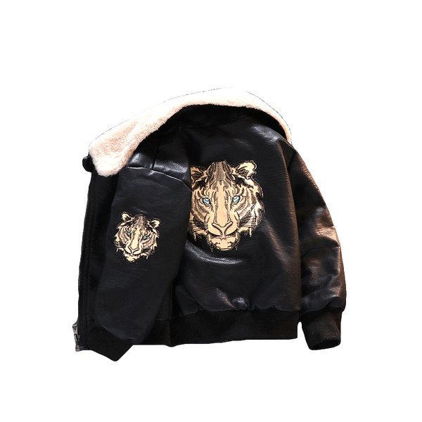 Vaikiška odinė striukė su siuvinėjimu - berniukams