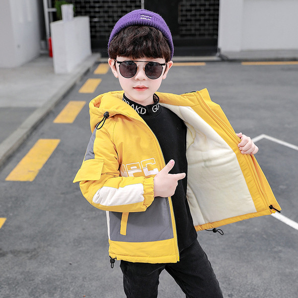 Παιδικό καθημερινό μπουφάν για αγόρια με επιγραφή