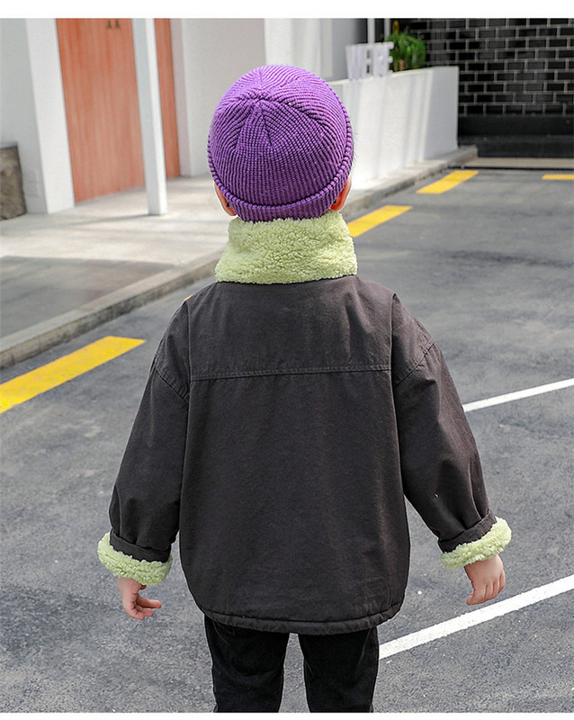 Παιδικό μπουφάν για αγόρια με δύο πρόσωπα και τσέπες