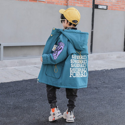 Kapuutsiga ja pealdisega laste vabaaja jope poistele