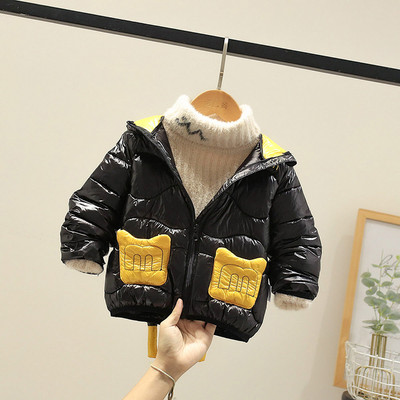 3D elemendi ja pealdisega laste jope poistele