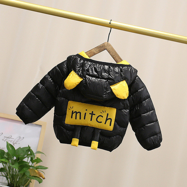 3D elemendi ja pealdisega laste jope poistele