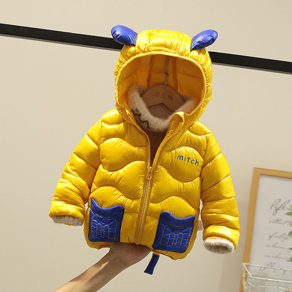 3D elemendi ja pealdisega laste jope poistele