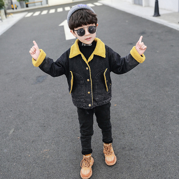 Παιδικό τζιν μπουφάν με ζεστή φόδρα και τσέπες κατάλληλες για αγόρια