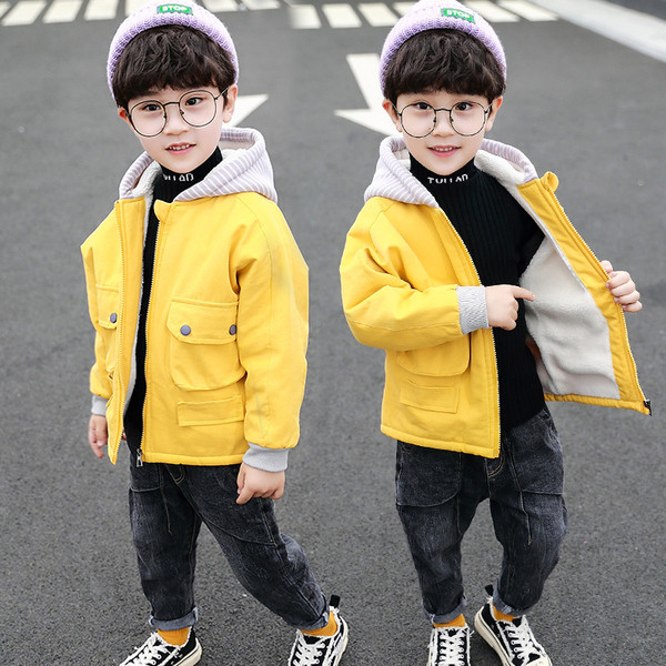 Geaca moderna pentru baieti pentru copii cu gluga si broderie pe spate