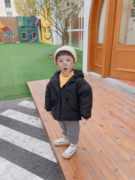 Kapuutsi ja nööpidega laste jope poistele - pehme vooder