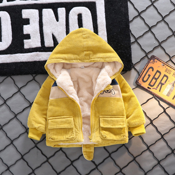 Παιδικό  μπουφάν με κεντήματα και τρισδιάστατα στοιχεία για αγόρια