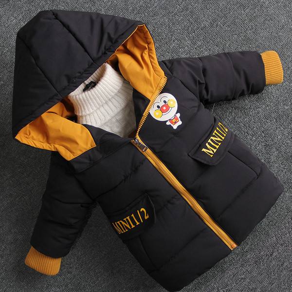 Sügis-talvine laste jope kapuutsiga ja aplikatsiooniga