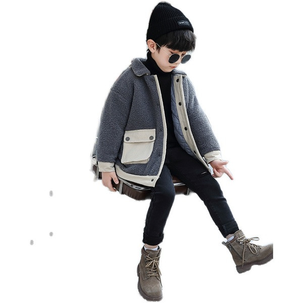 Καθημερινό παιδικό μπουφάν με τσέπες και κουμπιά κατάλληλο για αγόρια