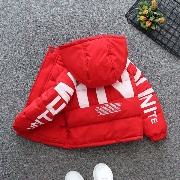 Lastele kirjade ja kapuutsiga vabaaja jope poistele