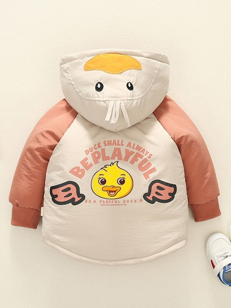 Детско яке с апликация и 3D елемент