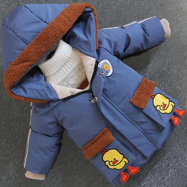 Παιδικό χειμερινό μπουφάν με κουκούλα και απλικέ