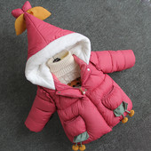 Moodne laste jakk tüdrukutele 3D-elemendiga