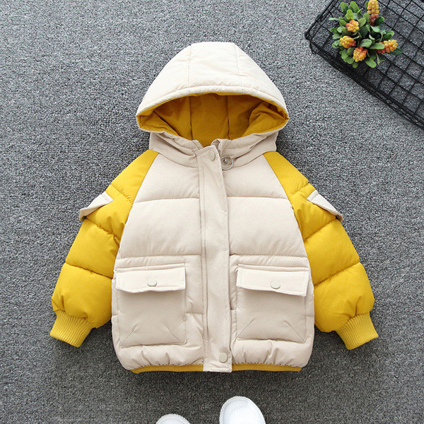 Poistele 3D elemendi ja taskutega laste jope poistele