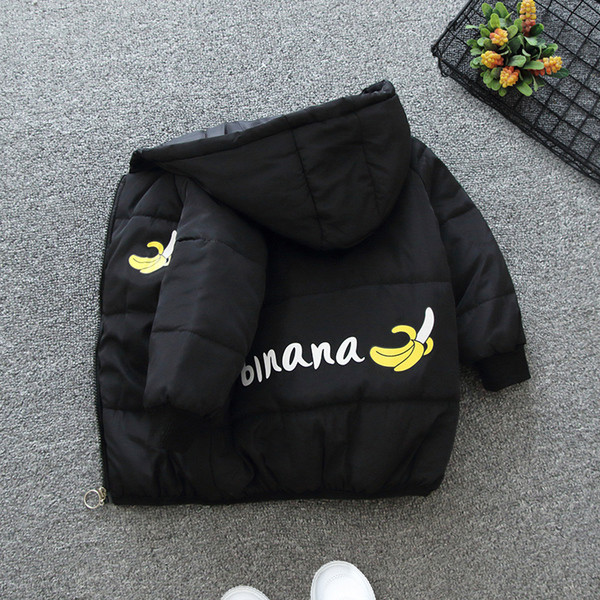 Kapuutsiga ja aplikatsiooniga laste jope poistele