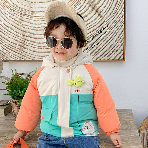 Φθινόπωρο-χειμερινό  παιδικό μπουφάν για αγόρια με κουκούλα και απλικέ