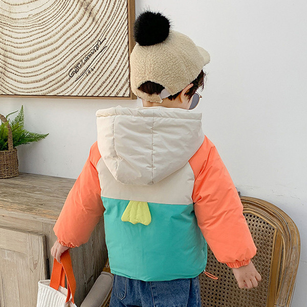 Φθινόπωρο-χειμερινό  παιδικό μπουφάν για αγόρια με κουκούλα και απλικέ