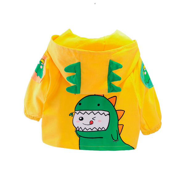 Novi model dječje jakne sa 3D elementima i aplikacijama