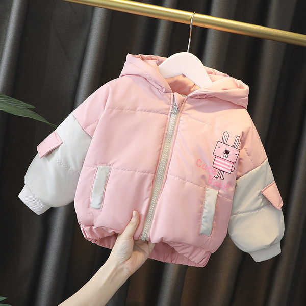 Kapuutsiga ja aplikatsiooniga laste jope poistele ja tüdrukutele