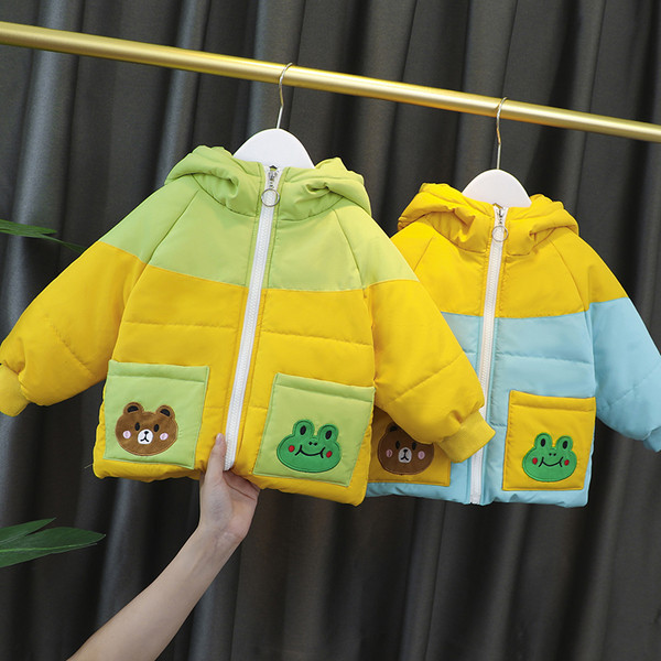 Dječja jakna za dječake i djevojčice s kapuljačom i 3D elementom