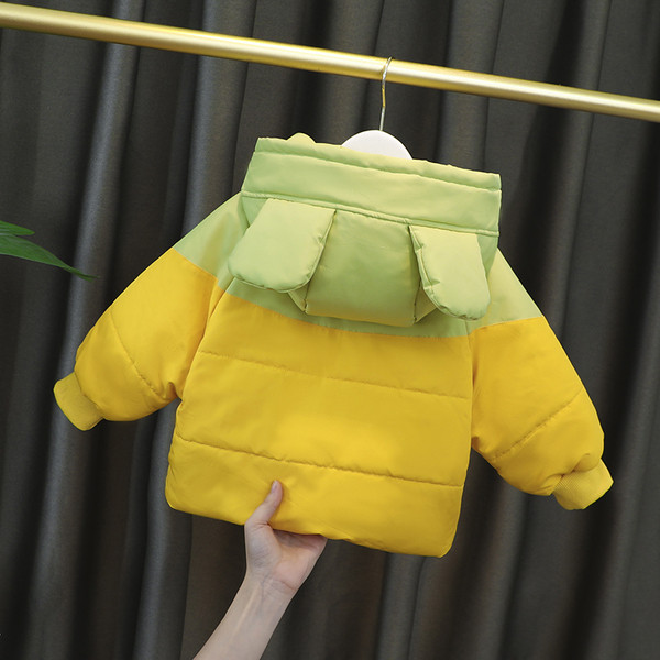 Dječja jakna za dječake i djevojčice s kapuljačom i 3D elementom