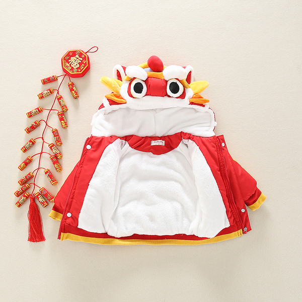 Punase ja 3D elemendiga laste jope poistele