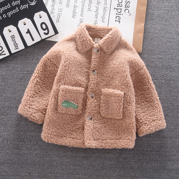 Poistele kohev tikandiga lastejope