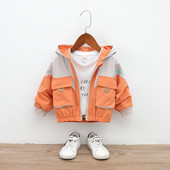 Kapuutsi ja taskutega laste sügisjope poistele