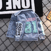 Taskute ja nööpidega laste teksajakk poistele