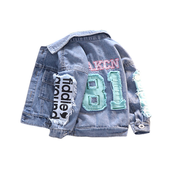 Taskute ja nööpidega laste teksajakk poistele