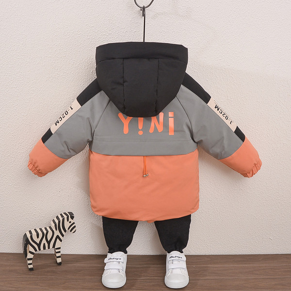 Χειμερινό παιδικό μπουφάν με κουκούλα και τσέπες - για αγόρια