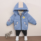 Kapuutsi ja varrukaaplikatsiooniga talvine laste jope