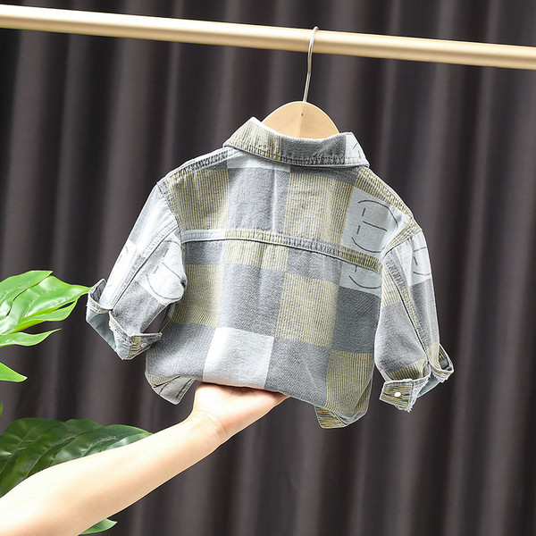 Dječja traper jakna za dječake s gumbima i klasičnom kragnom