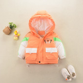 Kapuutsi ja taskutega laste talvejope poistele