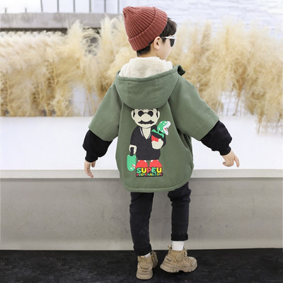 Dječja jakna s toplom postavom i aplikacijom za dječake