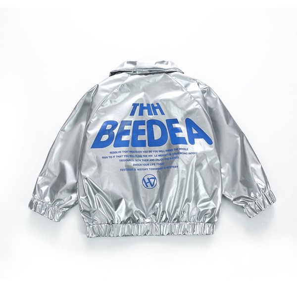 Μοντέρνο παιδικό μπουφάν με επιγραφές και φερμουάρ για αγόρια