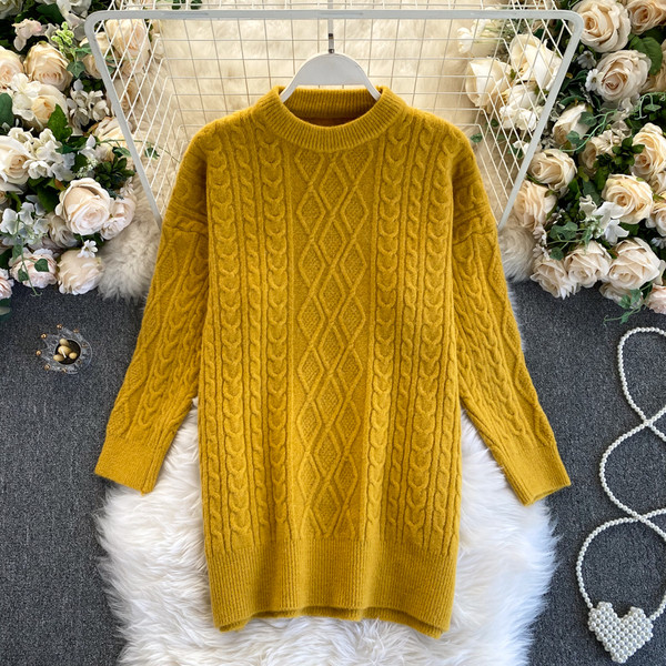 Μακριά γυναικεία πουλόβερ με στρογγυλή λαιμόκοψη