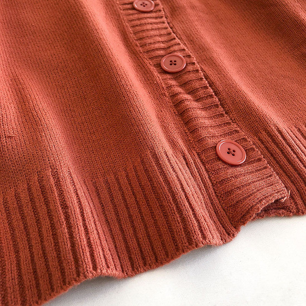 Naiste V-kaelusega ja pikkade varrukatega vest