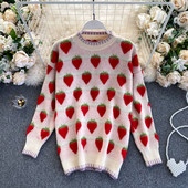 Γυναικείο πουλόςερ με τύπωμα φράουλας με χαμηλό γιακά