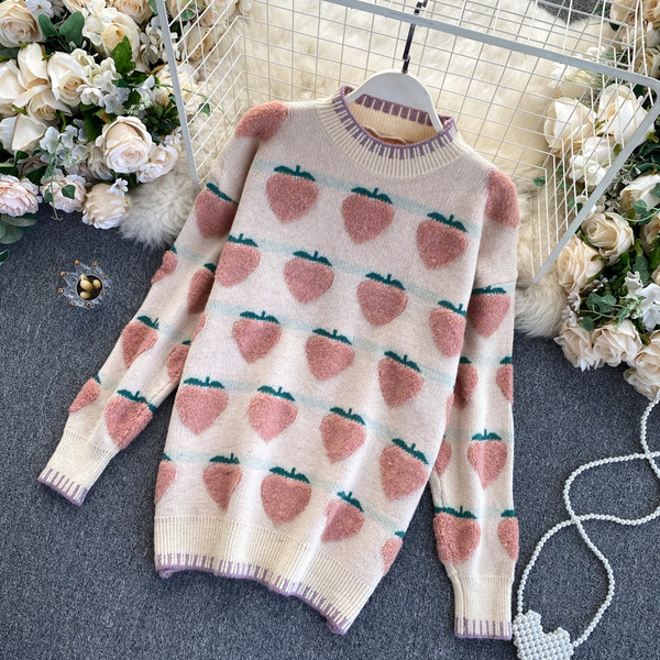 Γυναικείο πουλόςερ με τύπωμα φράουλας με χαμηλό γιακά