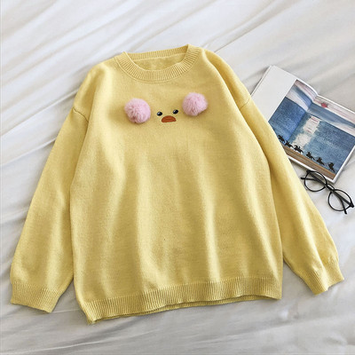 Ümara kaelusega ja 3D elementidega vabaaja naiste kampsun