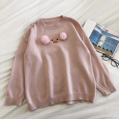 Ümara kaelusega ja 3D elementidega vabaaja naiste kampsun