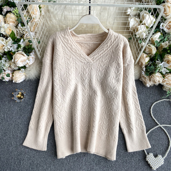 V-kaelusega pehme kootud naiste kampsun