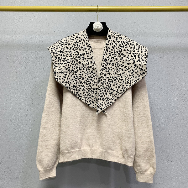Νέο μοντέλο γυναικείο πουλόβερ με άνιμαλ πριντ 