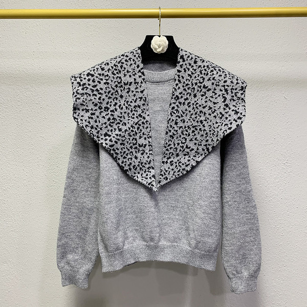 Νέο μοντέλο γυναικείο πουλόβερ με άνιμαλ πριντ 