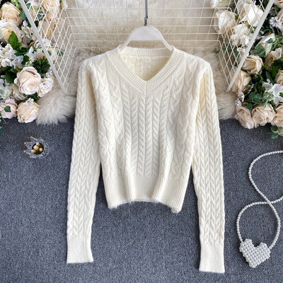 Γυναικείο μάλλινο πουλόβερ με λαιμόκοψη