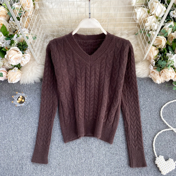 Γυναικείο μάλλινο πουλόβερ με λαιμόκοψη